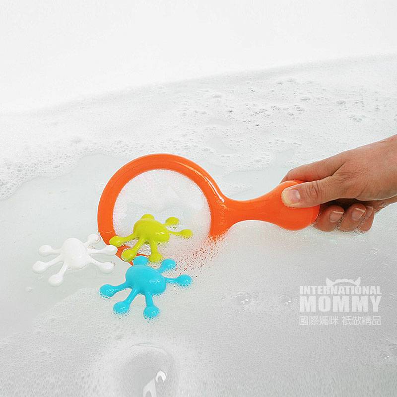 Boon 미국아이가물장난으로장난감을건져올리다