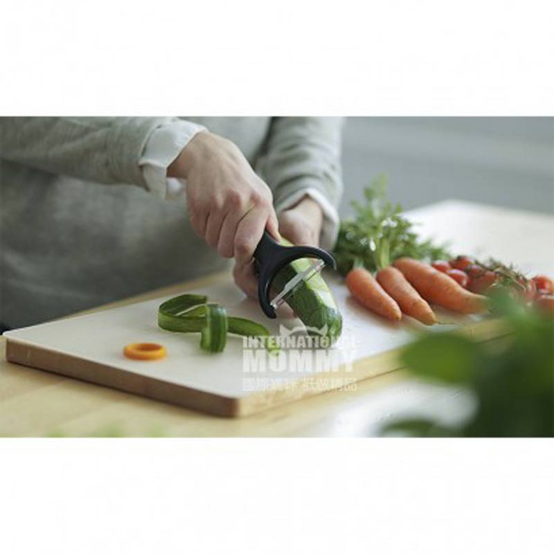 FISKARS 핀란드청과껍질벗기는사람해외버전