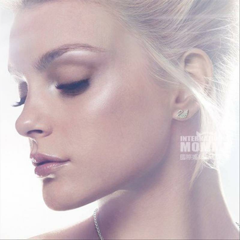 SWAROVSKI 오스트리아실버크리스탈스완스터드귀걸이해외버전